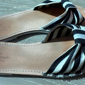 Kate Spade Bikini Black White Stripped Toe Slip On Sandals Size 7.5